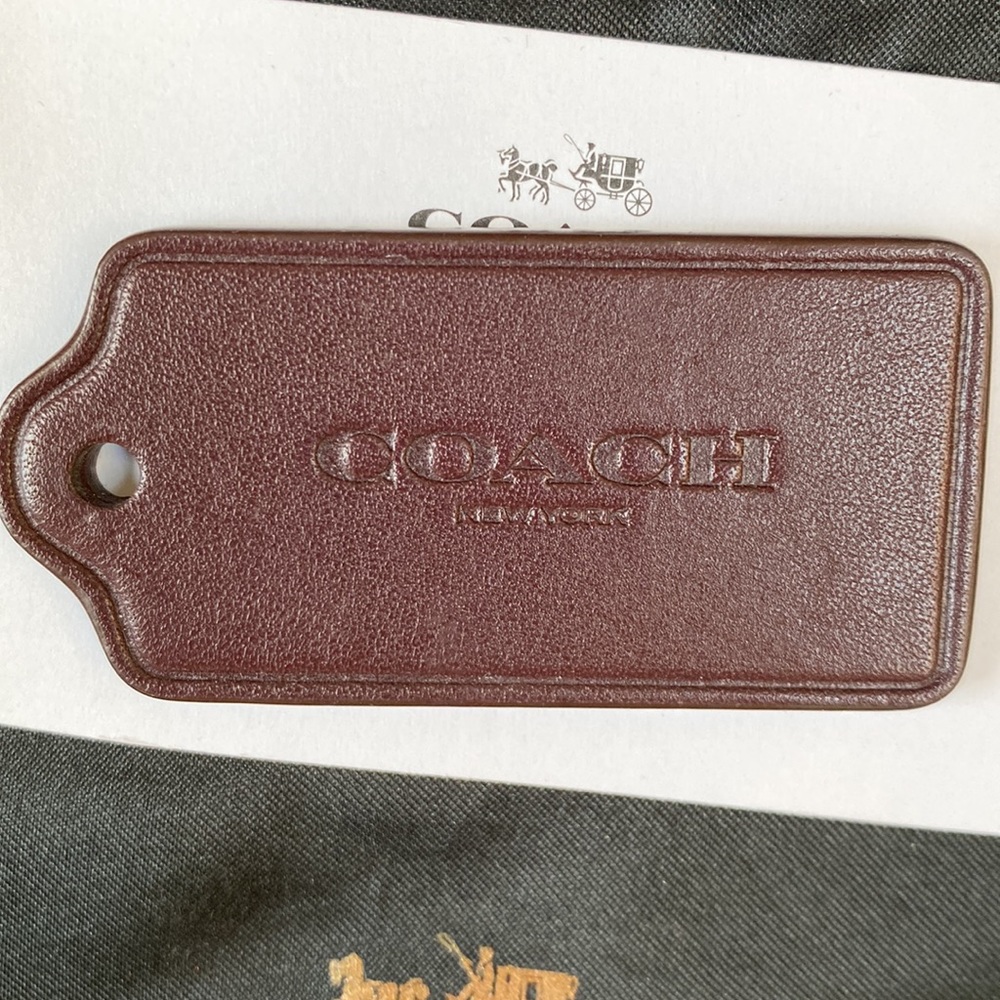 Coach rexy embossed hangtag - Picture 3 of 4